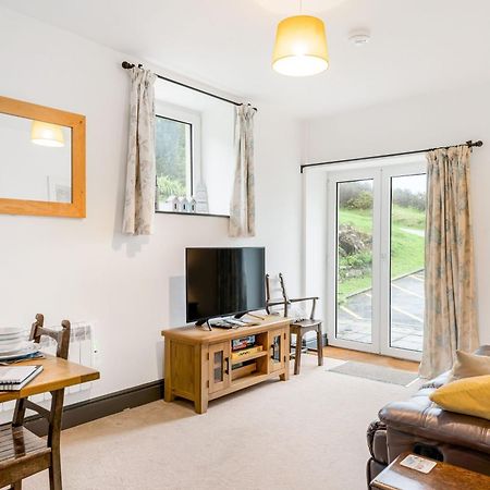 Вилла Journeys End With Stunning Sea Views From The Headland Коверек Экстерьер фото