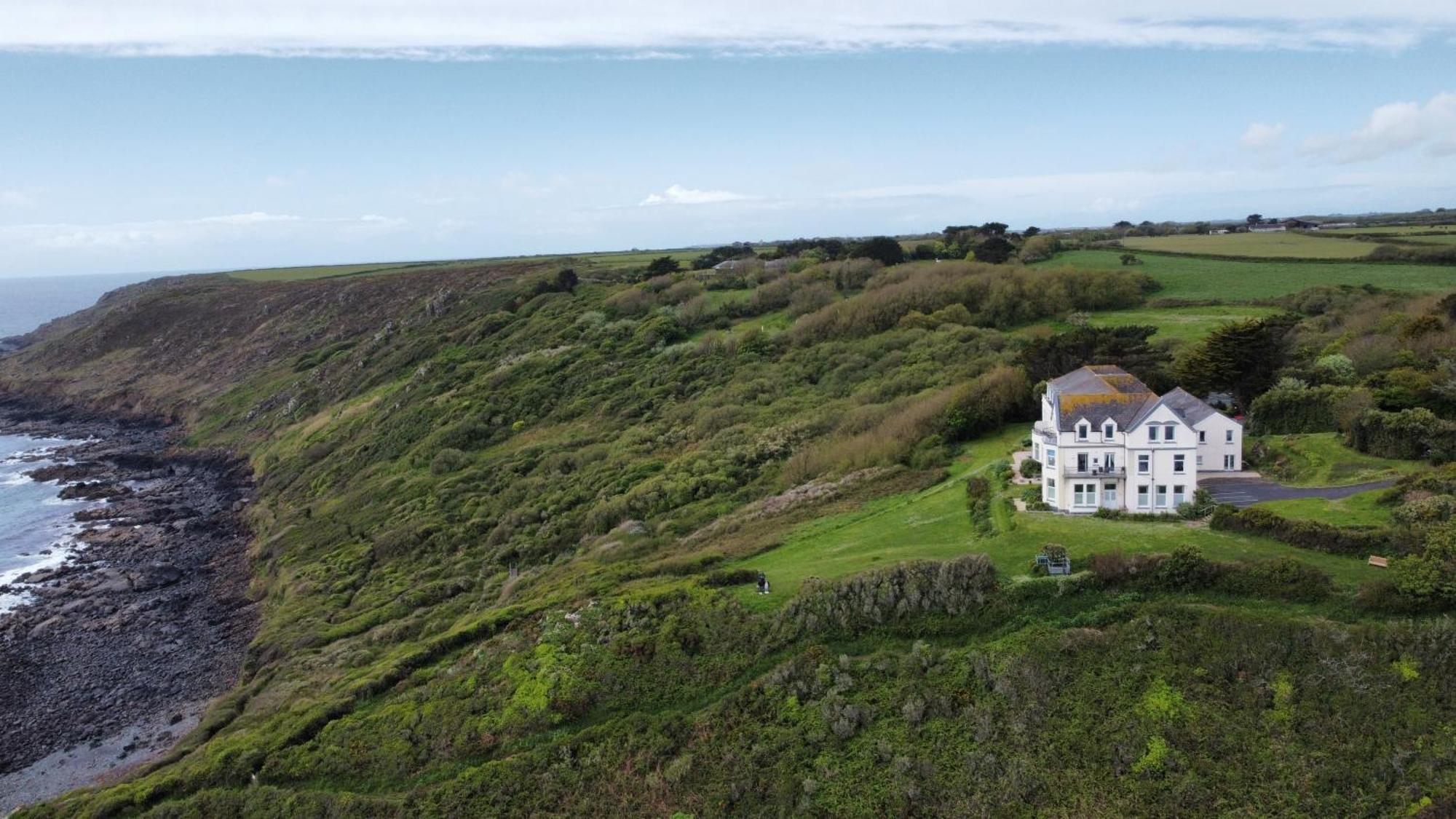 Вилла Journeys End With Stunning Sea Views From The Headland Коверек Экстерьер фото