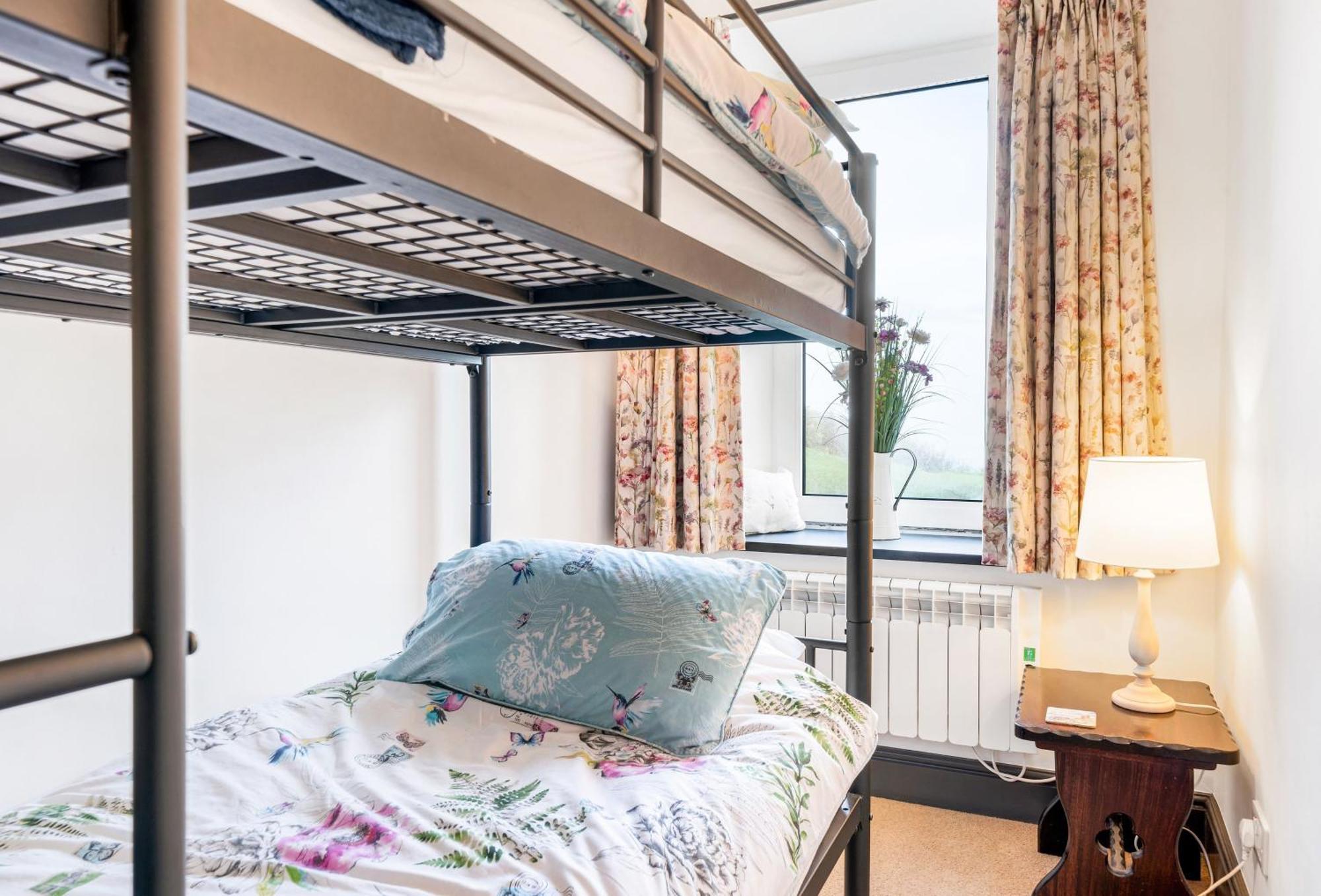 Вилла Journeys End With Stunning Sea Views From The Headland Коверек Экстерьер фото
