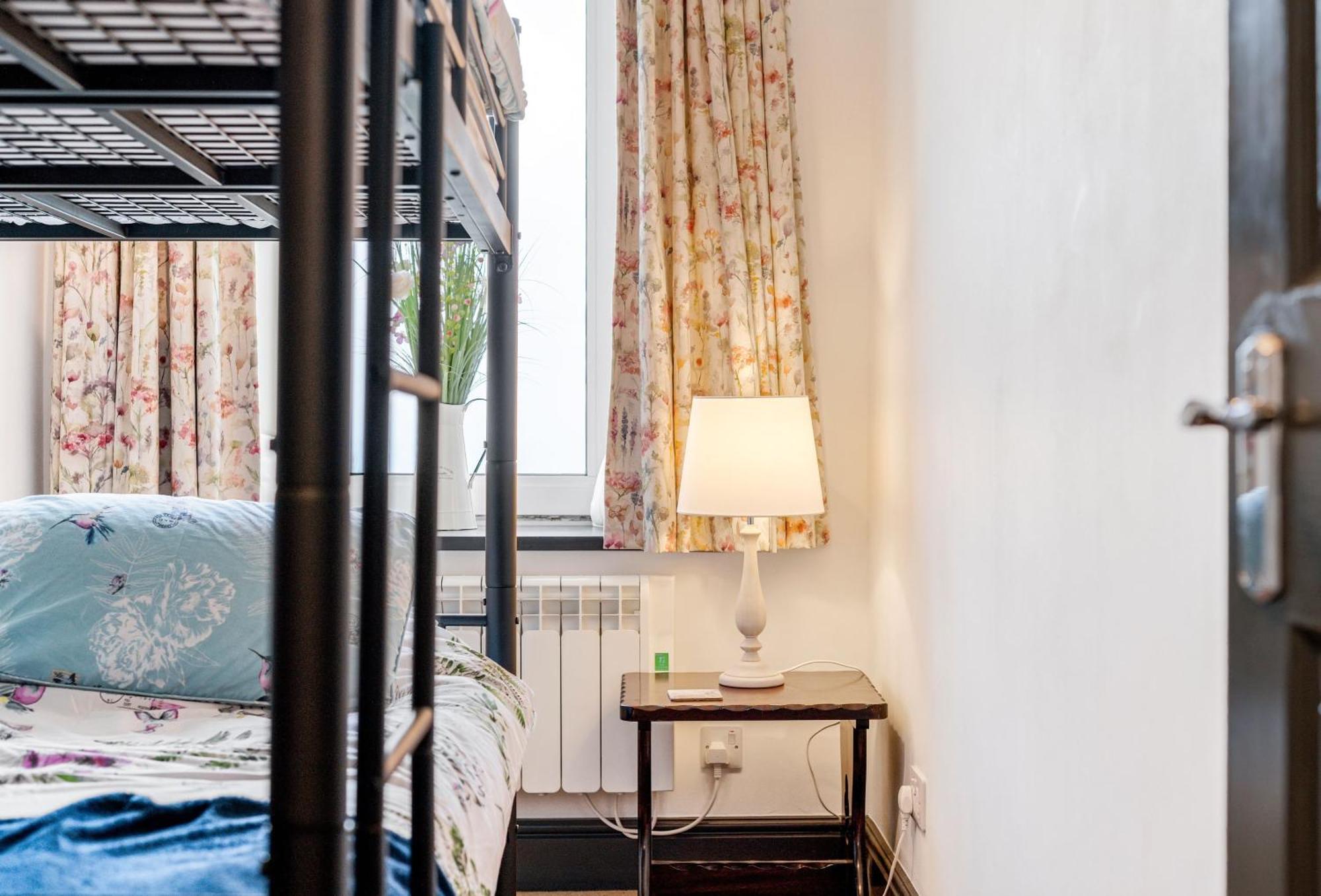 Вилла Journeys End With Stunning Sea Views From The Headland Коверек Экстерьер фото