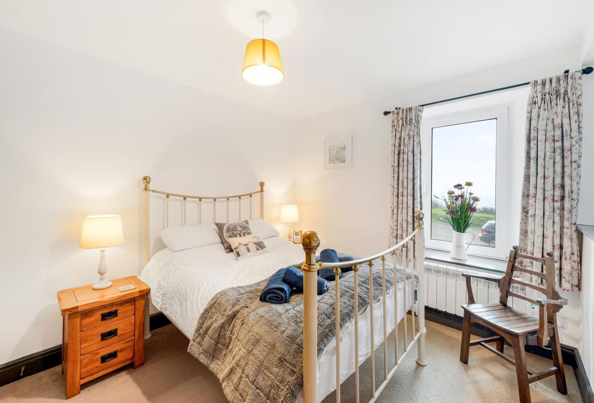 Вилла Journeys End With Stunning Sea Views From The Headland Коверек Экстерьер фото